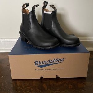 Blundstones - Black heeled boots